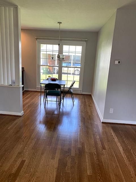 2nd image of 12304 Meadow Ln