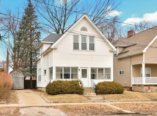 105 S State St, Bloomington, IL 61701