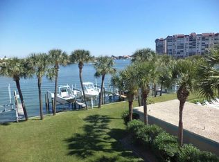 9825 Harrell Ave APT 304, Treasure Island, FL 33706
