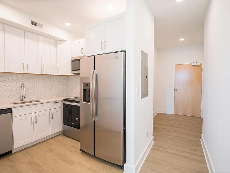 1324 Frankford Ave — Photo 30