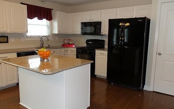 3rd image of 5889 Tarrycrest Dr