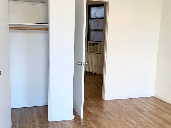 2nd image of 224 E 27th St APT 4A
