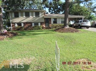 2523 Stanford Dr, Ellenwood, GA 30294