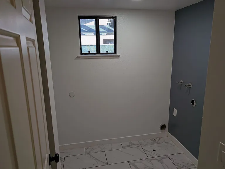 1757 Douglas Ave — Photo 14