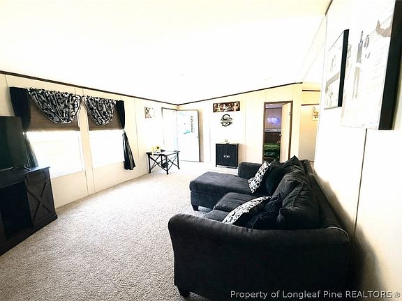 2nd image of 466 Ralph Hunt Blvd