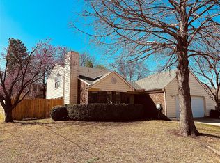 512 Sage Ln, Euless, TX 76039