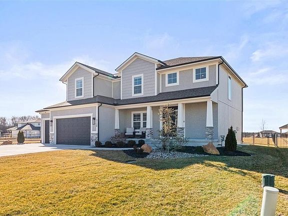 4th image of 3130 SW Blue Ribbon St