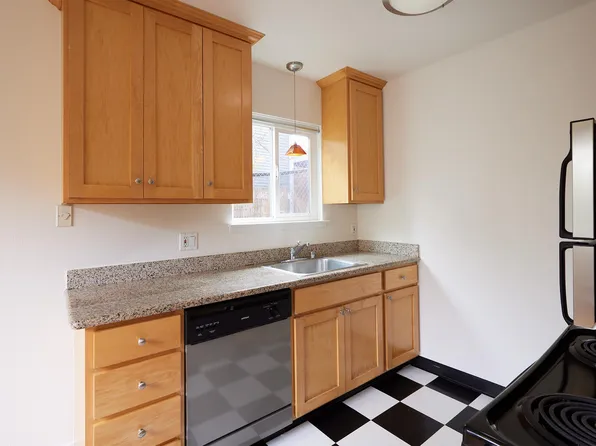 992 62nd St APT 4, Emeryville, CA 94608