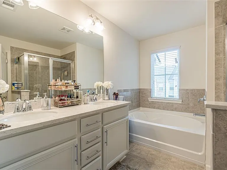 1506 River Oak Ln — Photo 11