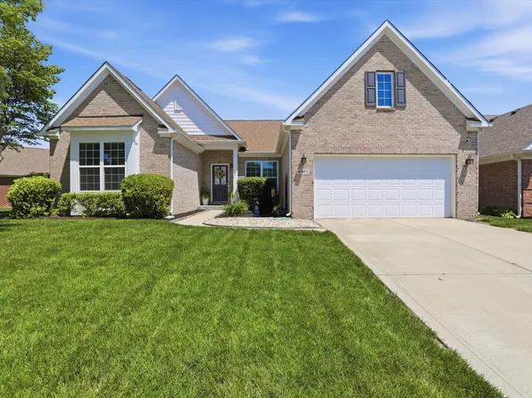 4323 Raintree Blvd, Greenwood, IN 46143