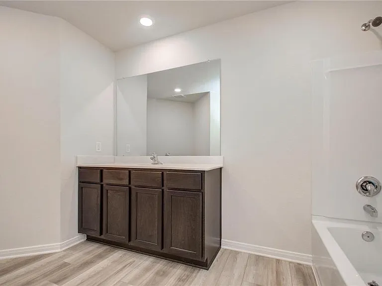 10699 Lost Maples Dr — Photo 23