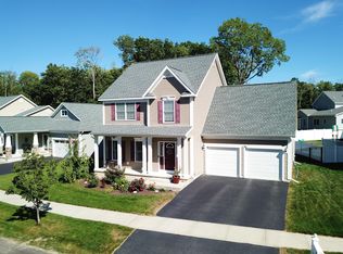 30 Lancaster Ct, Ballston Lake, NY 12019
