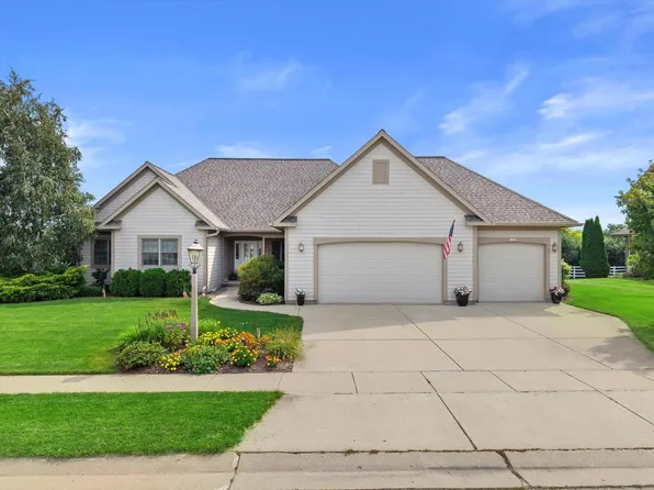 1289 Ridgeside ROAD, Oconomowoc, WI 53066