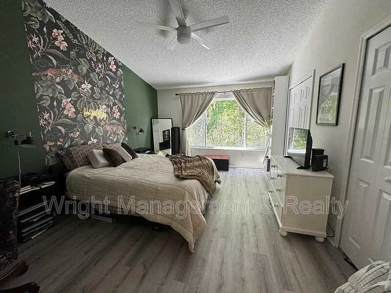 12326 Berkeley Square Dr #1 — Photo 12