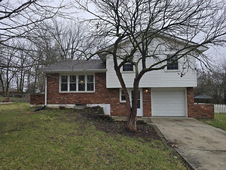 1st image of 1403 NE 75th St