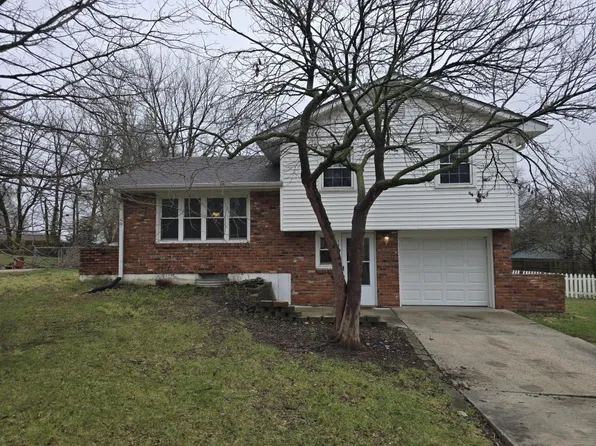 1403 NE 75th St, Gladstone, MO 64118