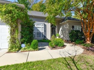 3 Bluff Ridge Ct, Greensboro, NC 27455