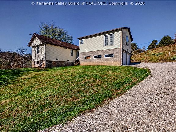 3rd image of 7648 Little Sandy Rd