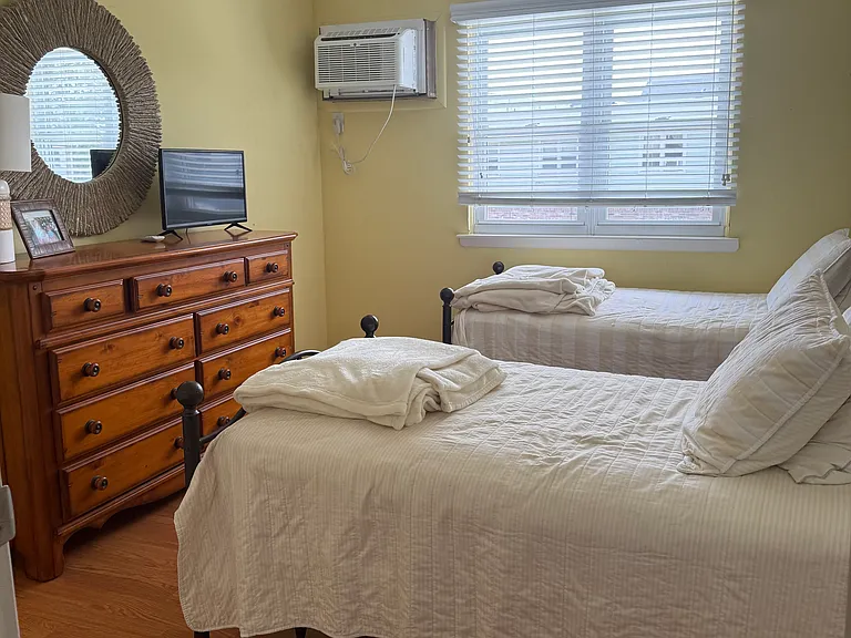 2 twin beds- large closet