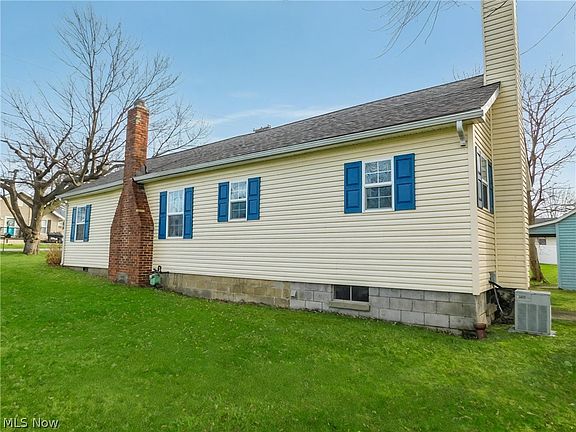 2nd image of 5089 Geneva Dr