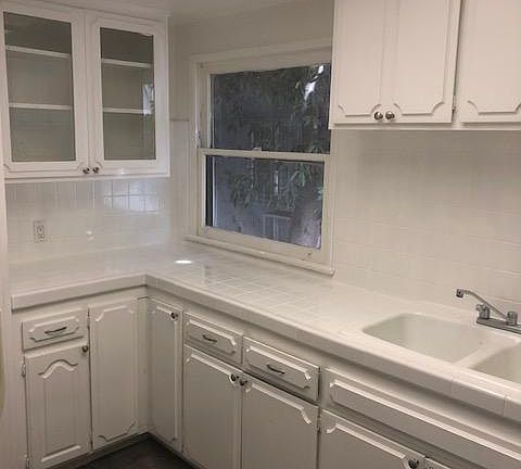 5th image of 1138 S Sherbourne Dr APT 1