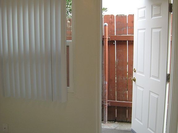 4th image of 4570 35th St