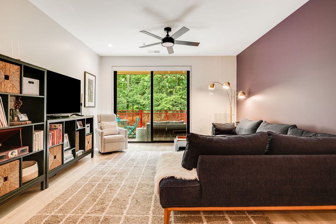 next background image