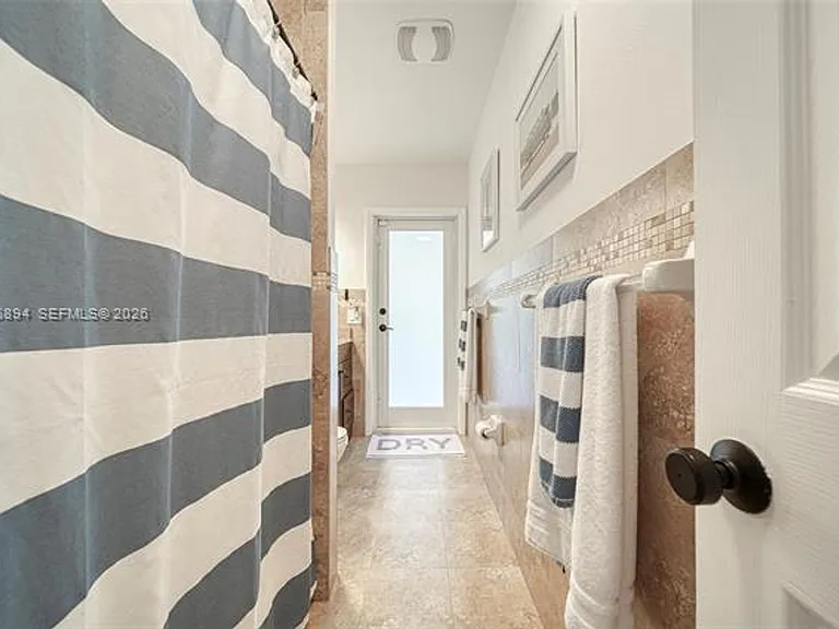 10600 SW 80th Ct — Photo 17