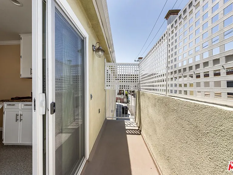 1536 Harvard St #6 — Photo 9