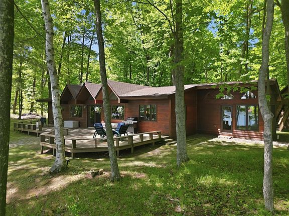 3rd image of 12785 W Peninsula Road