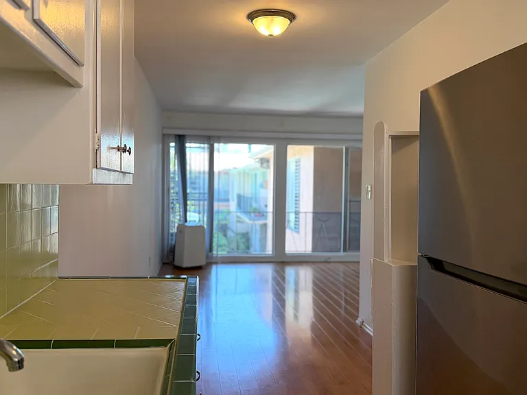 262 S Sycamore Ave #20 — Photo 20