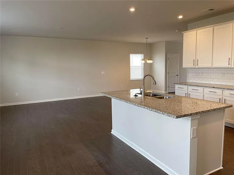 632 Blue Ash Ct — Photo 9