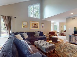 58 Ironwood Rd #58, West Hartford, CT 06117