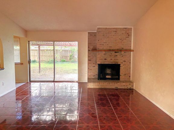 5th image of 2713 Catalina Way
