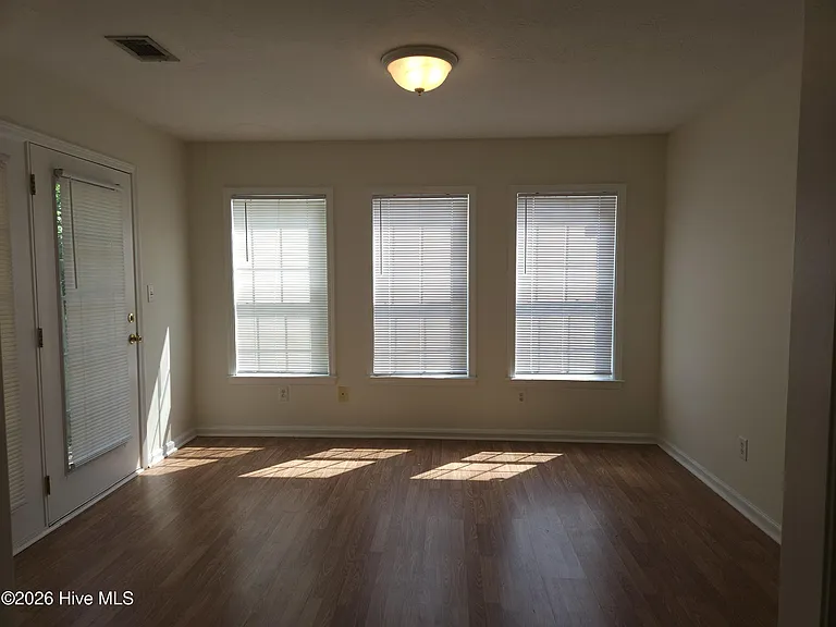 123 Portofino Ln SW — Photo 9