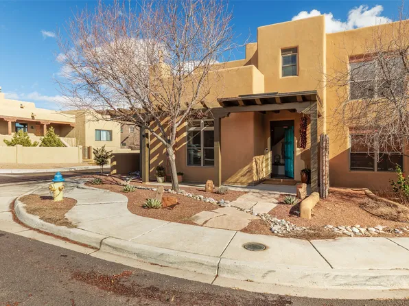 36 Vista Precioso, Santa Fe, NM 87507
