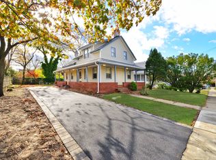 670 Thomas Ave, Baldwin, NY 11510