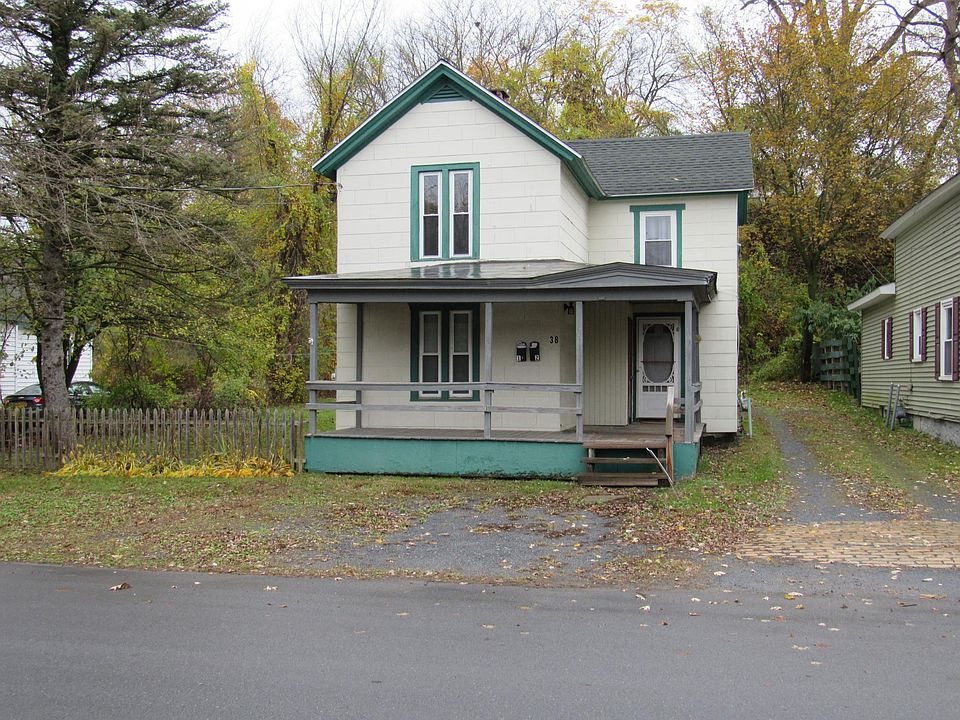 1st image of 38 Derby St #2