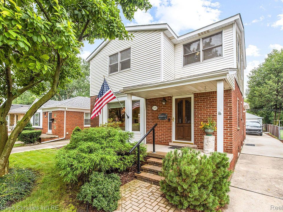 1st image of 7622 Cortland Ave