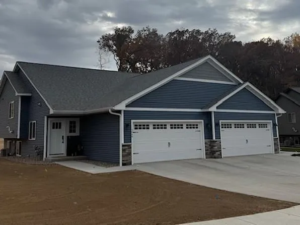 4969 Woodland Park Drive, Eau Claire, WI 54701