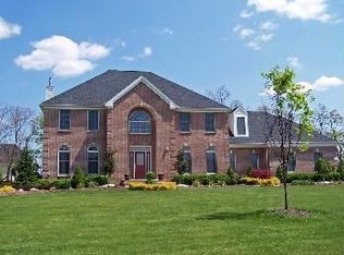 8 Trinity Pl, Freehold, NJ 07728