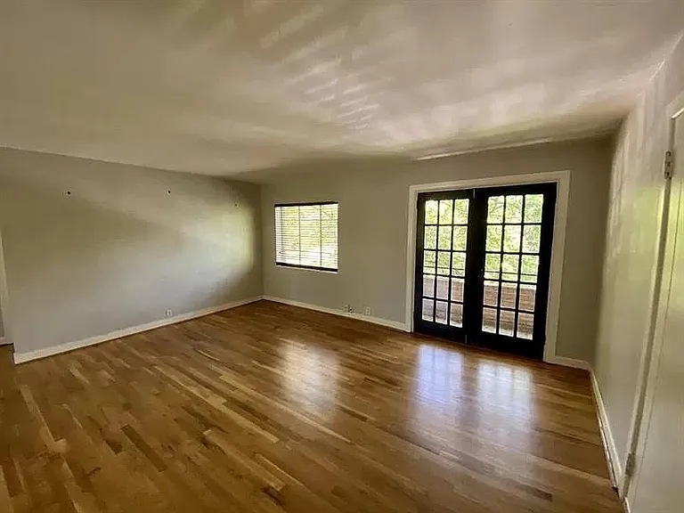 1392 Normandy Dr NE #4 — Photo 21