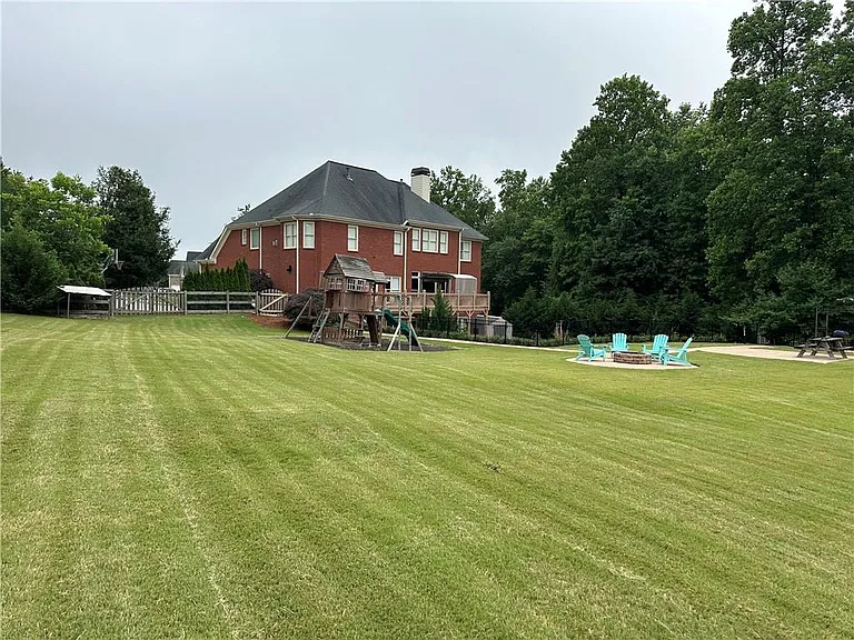 2852 Summer Branch Ln — Photo 4