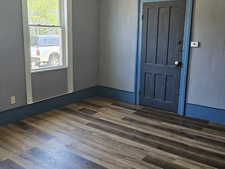 319 Race St #A — Photo 12