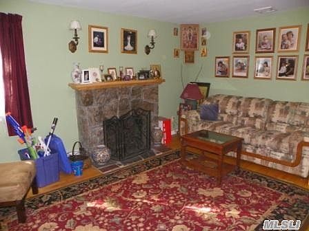 3rd image of 224 Belmore Ave
