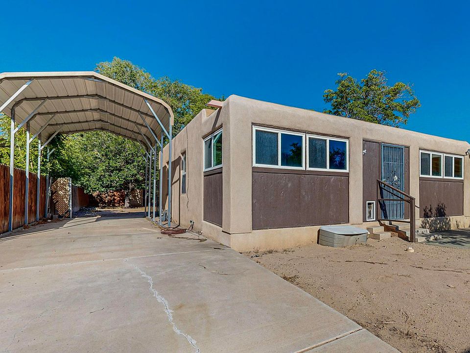1st image of 5015 El Paseo Dr NW