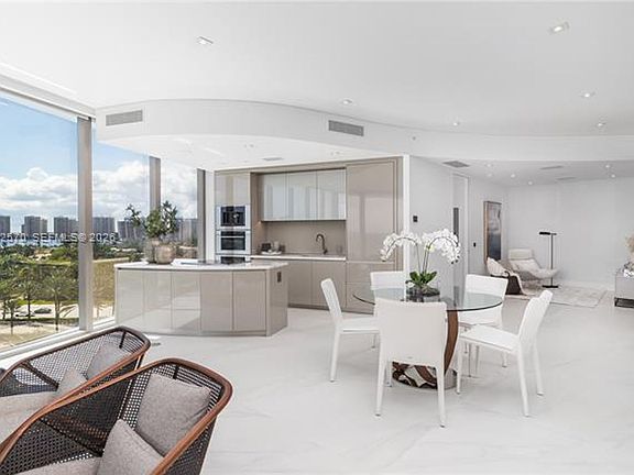 5th image of 18975 Collins Ave Unit 504