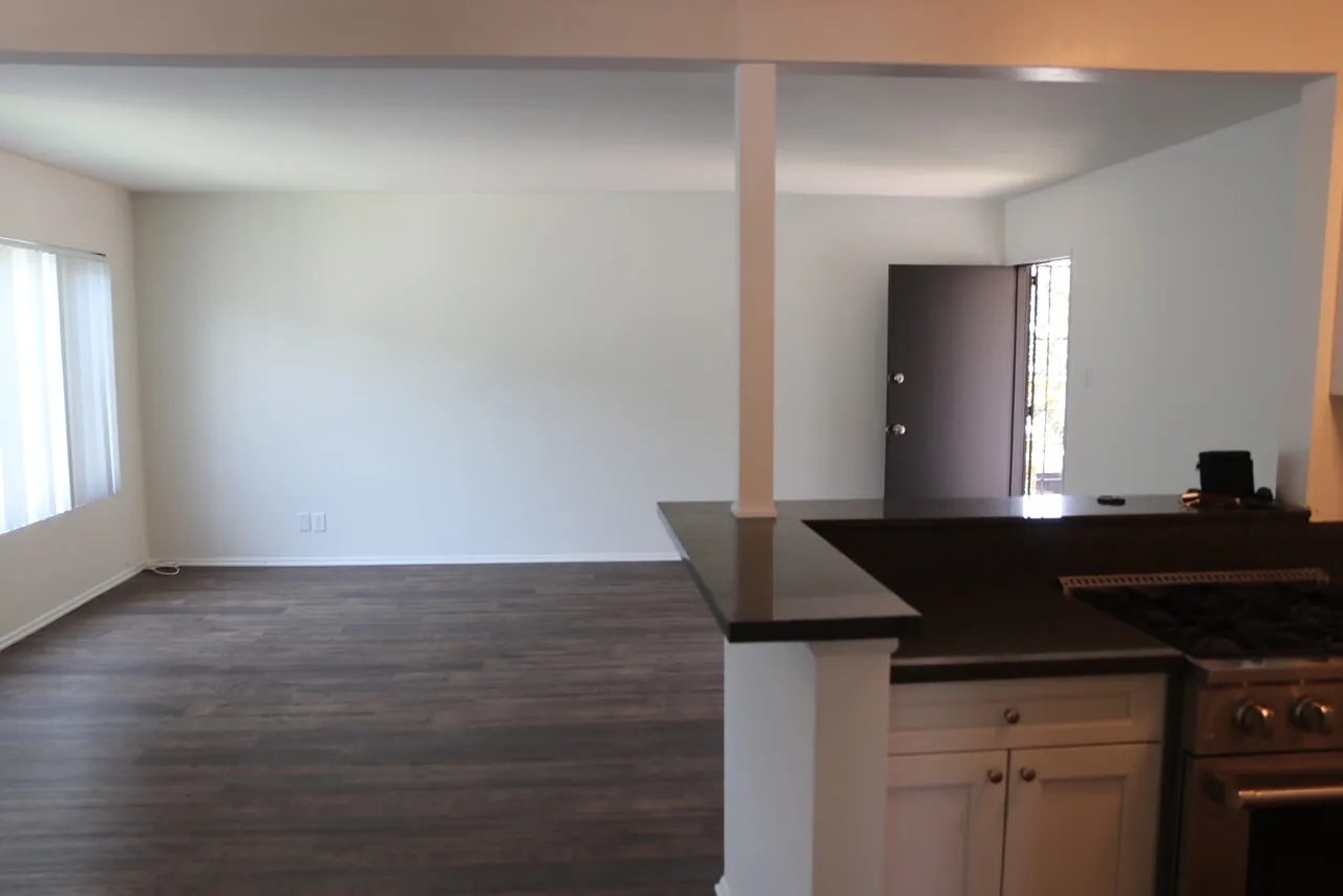 1 bed, 625 sqft, $1,900 — Photo 2