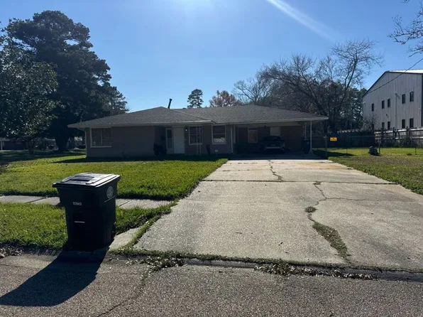 8380 N Parkland Dr, Baton Rouge, LA 70806