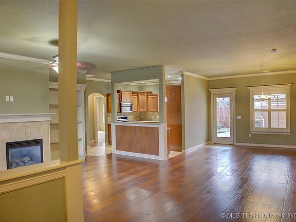 3rd image of 13077 N 124th East Ave